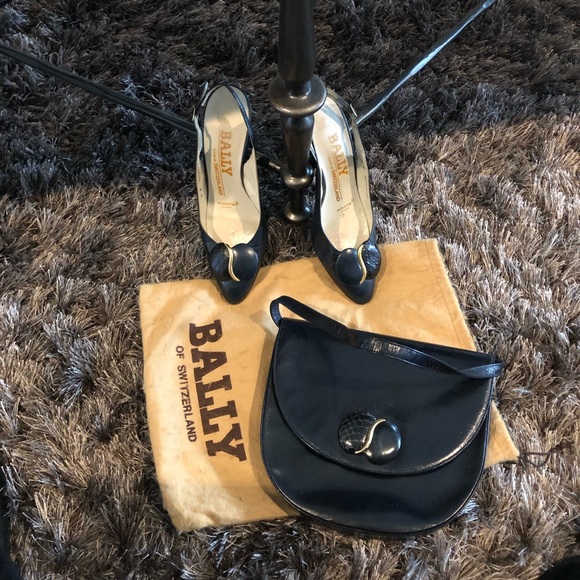 Bally of Switzerland Navy Blue Purse - Picture 3 of 3